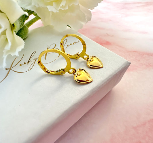 Gold Small bead edge Heart huggie hoop earrings.