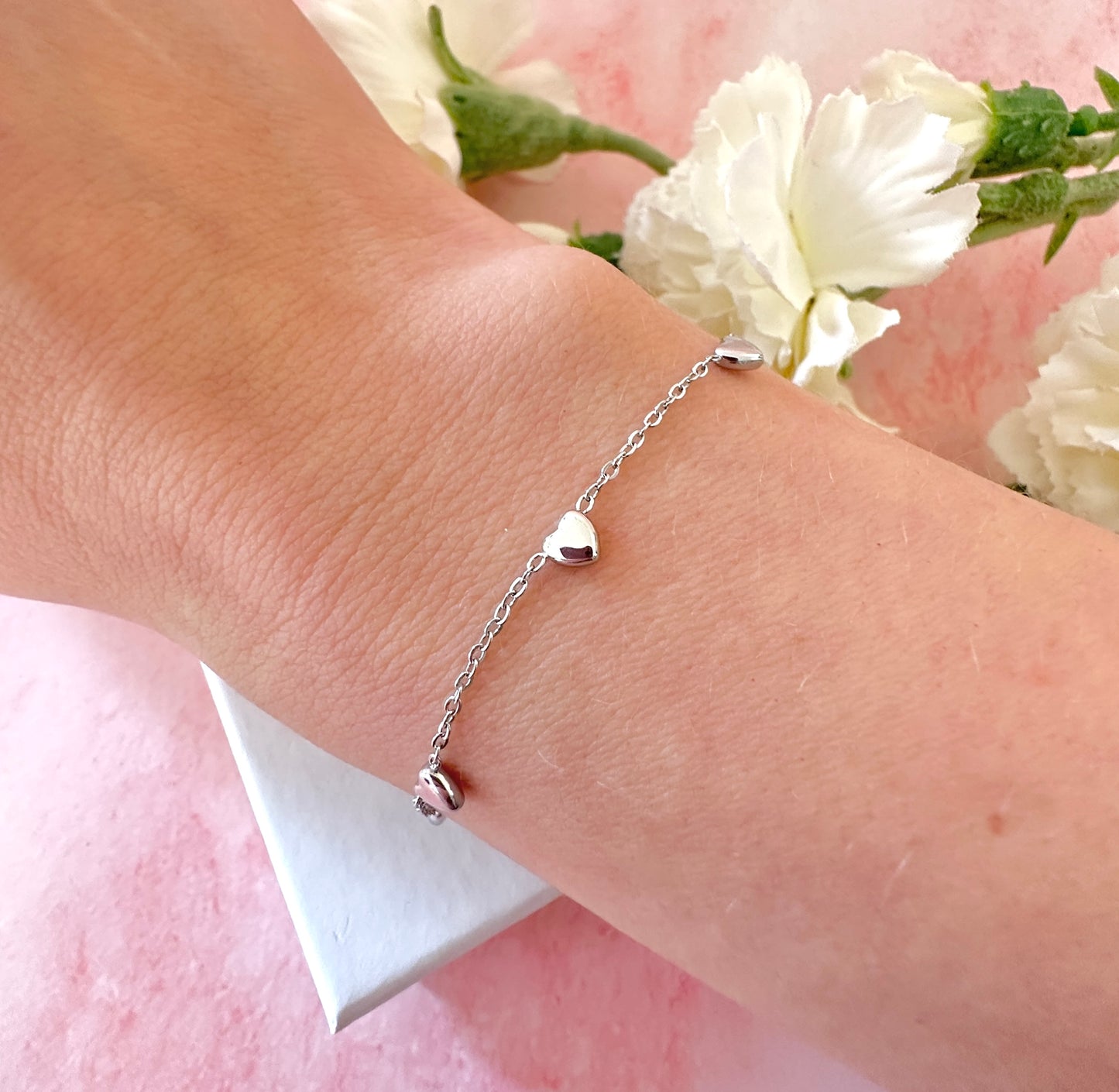 Silver Tiny heart bracelet.