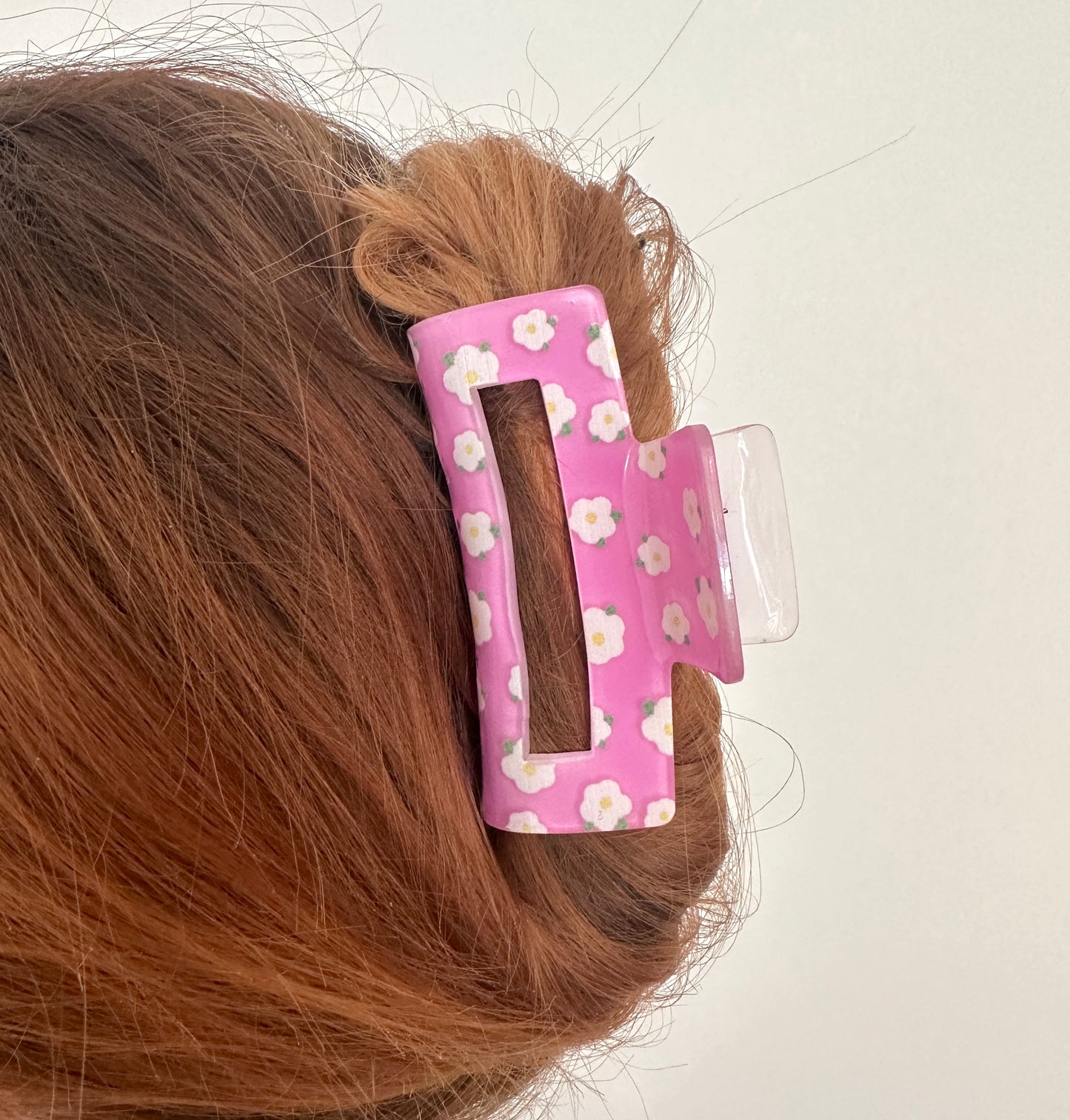 Pink Daisy flower print hair claw clip.